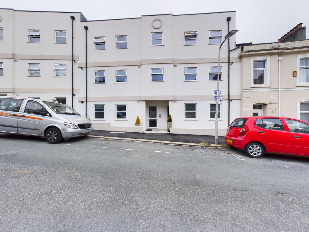 Main image of property: Arundel Crescent, Stonehouse