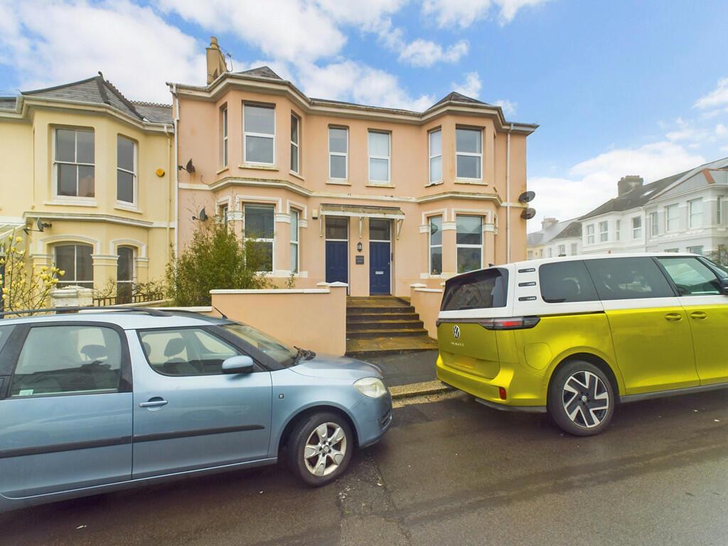 3 bedroom maisonette for rent in Hillcrest, Mannamead, Plymouth, PL3