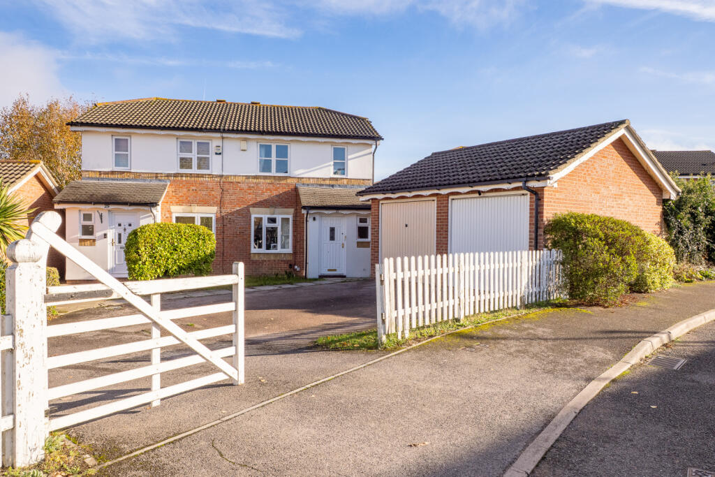 Main image of property: Chelmsford Close, Sutton, SM2