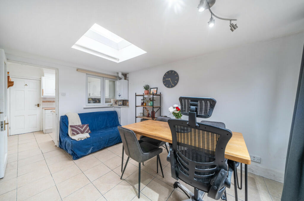 Additional property image - Commonside East, Mitcham, CR4