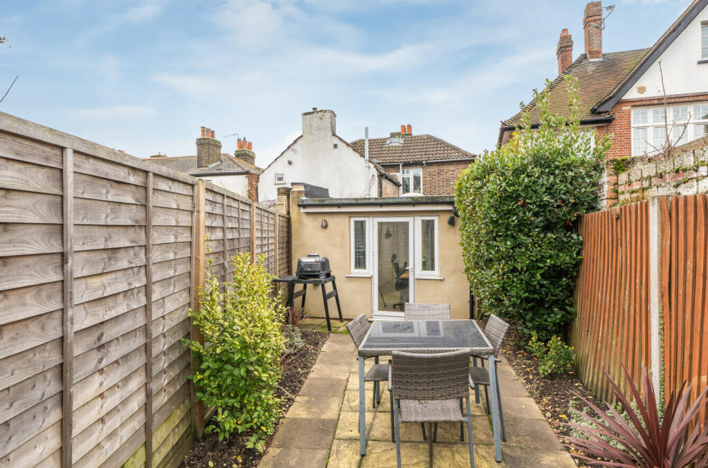 Additional property image - Commonside East, Mitcham, CR4