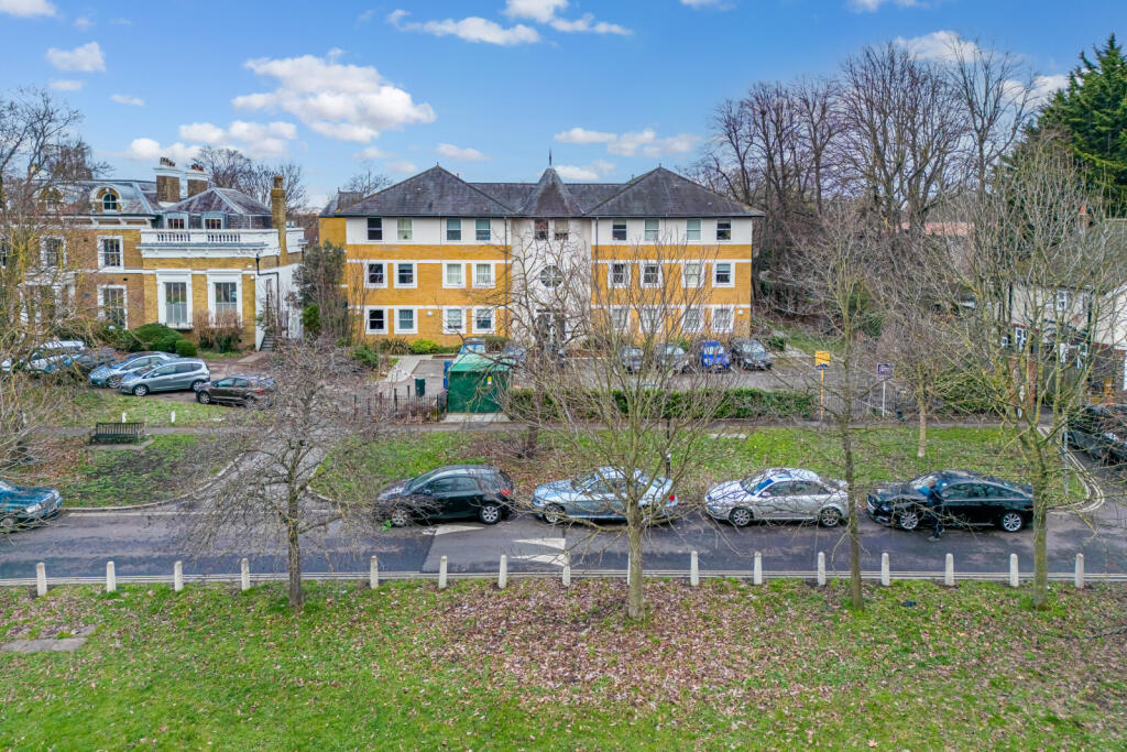 Main image of property: 1b Cricket Green, Mitcham, Surrey, CR4