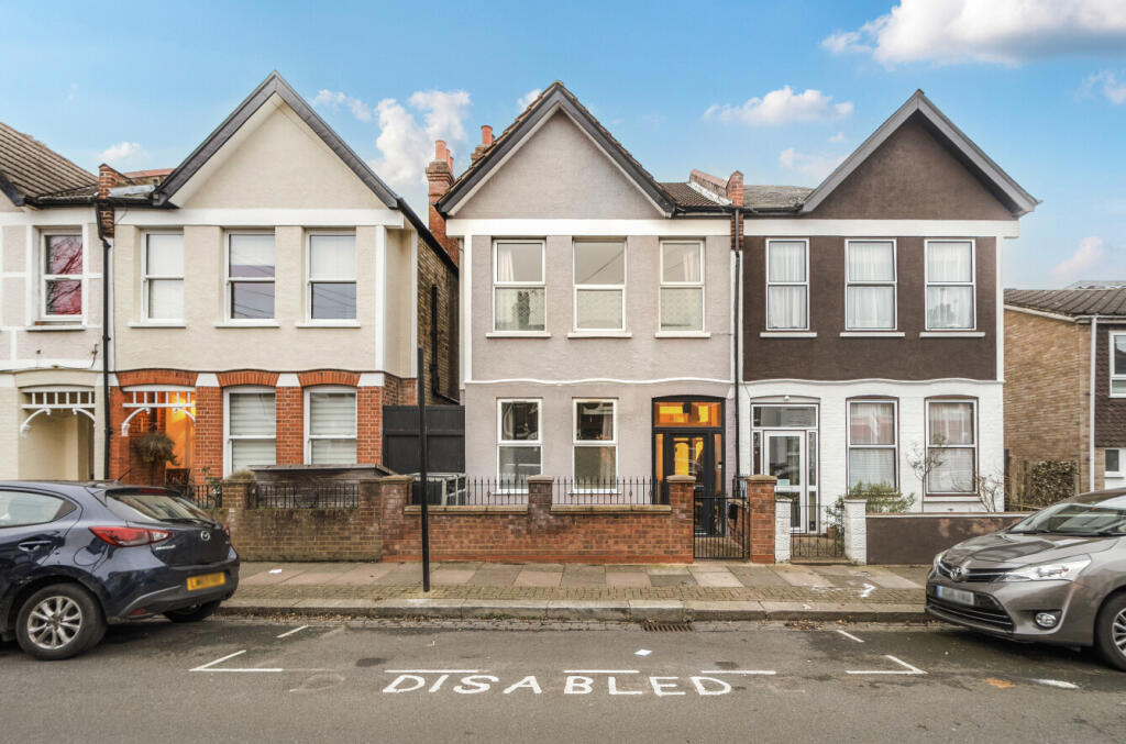 Main image of property: Pendle Road, London, SW16
