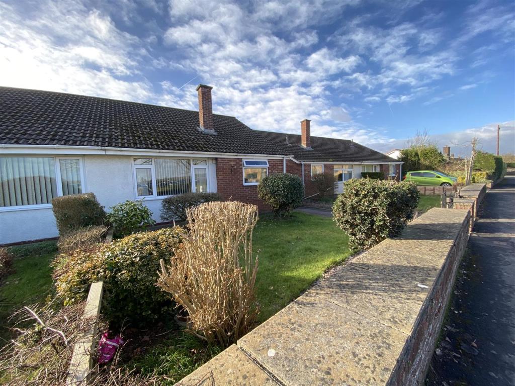 2 bedroom semidetached bungalow for sale in Mill Lane, Caldicot, NP26