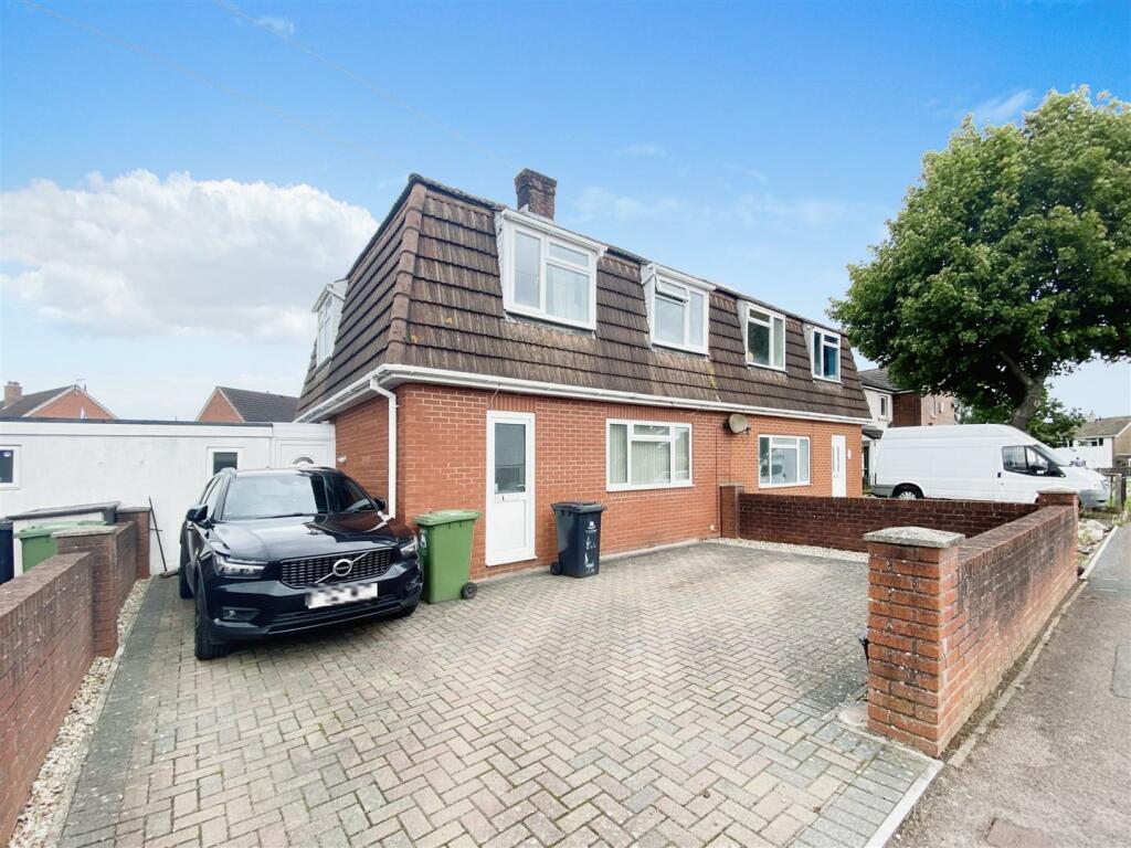 3 bedroom semidetached house for sale in Ormerod Road, Sedbury