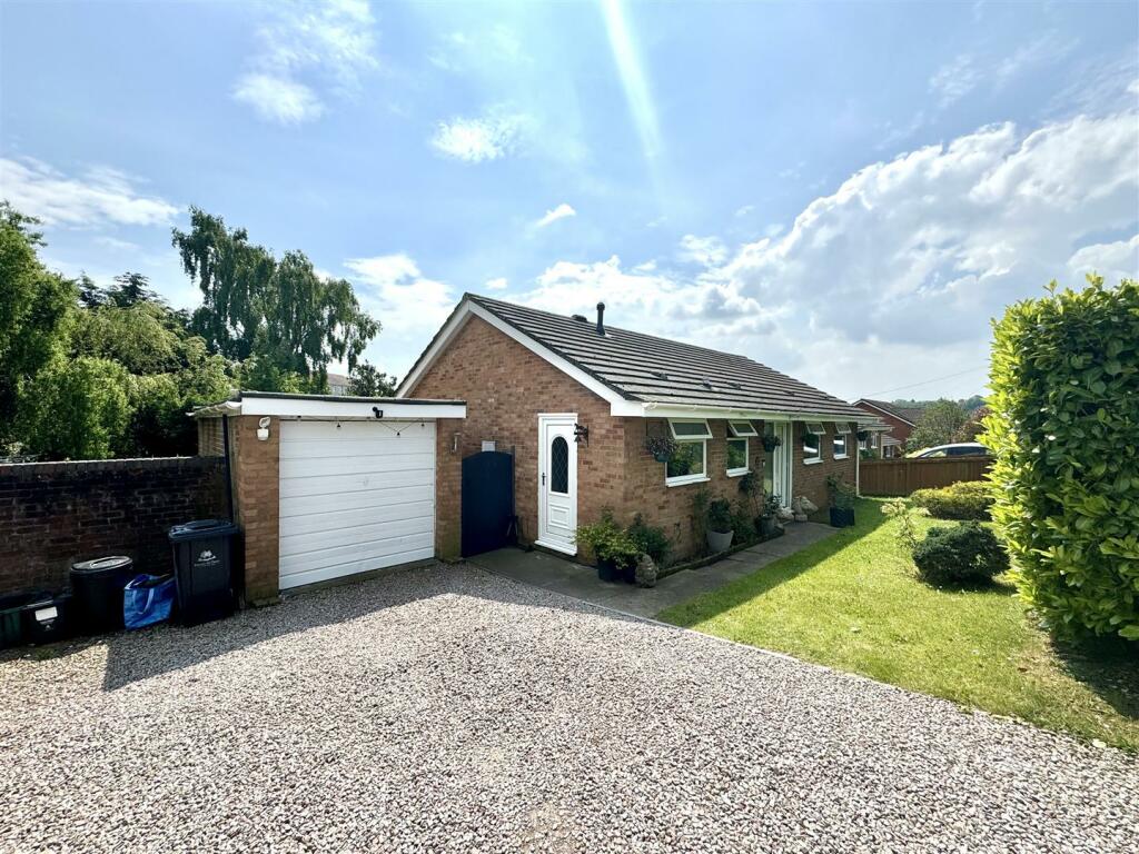 3 bedroom detached bungalow for sale in Wyebank Road, Tutshill, Chepstow, NP16