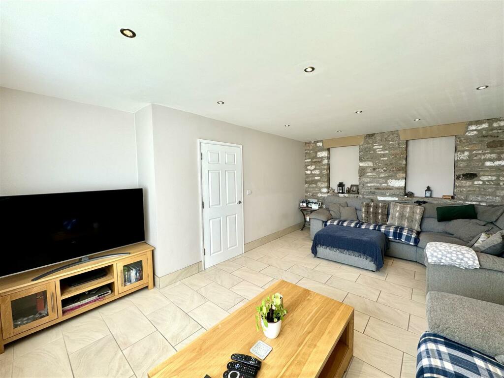 Additional property image - Main Road, Aust, Bristol