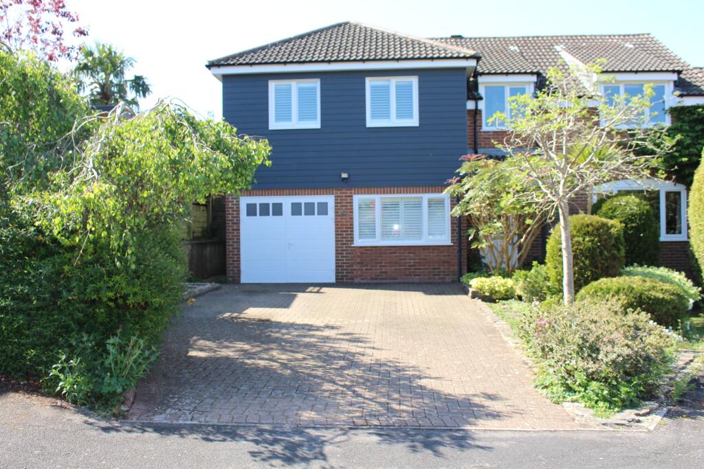 Main image of property: VALLEY PARK DRIVE, CLANFIELD