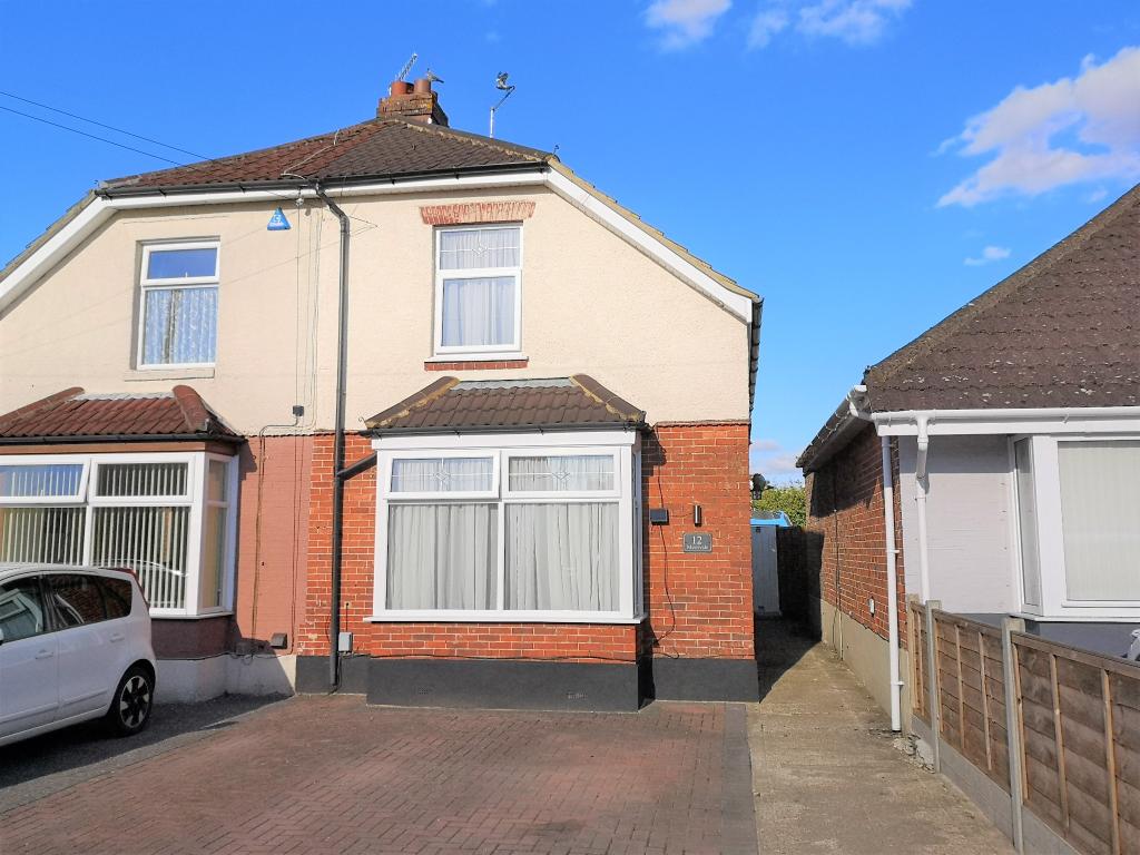 2 bedroom semidetached house for sale in Waterlooville, PO7