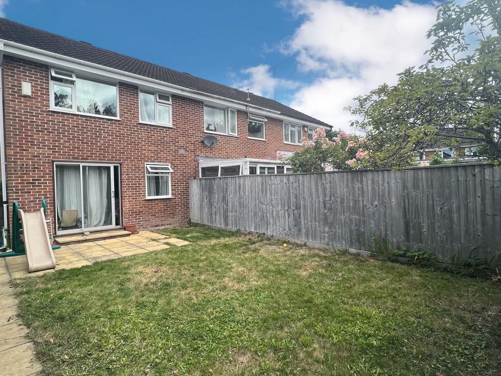 3 bedroom semidetached house in Ringwood, Hampshire £325000 BrickPal