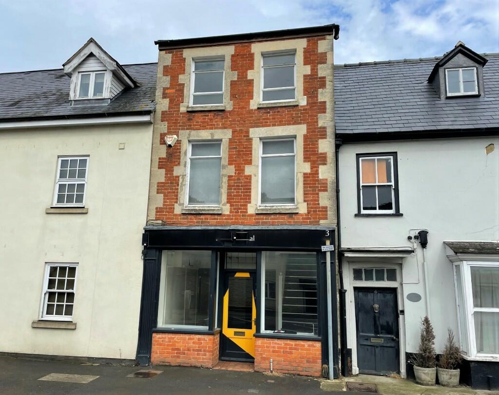 Town house for sale in Swindon Street, Highworth, SN6