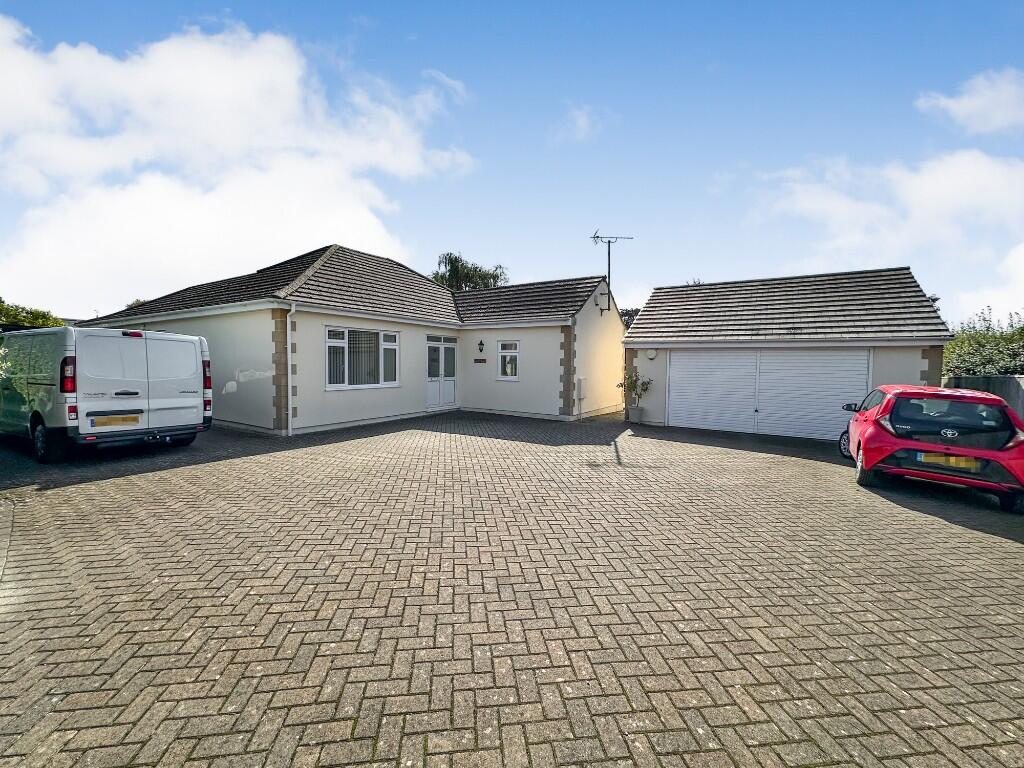 Main image of property: The Green, Highworth