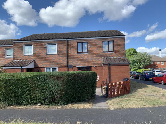 Professionals love this Spacious Room Close to Ci