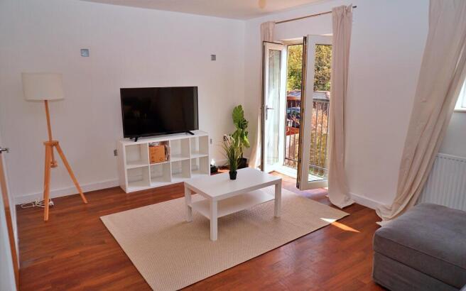 Presenting a modern high-spec 5 Bed HMO close to