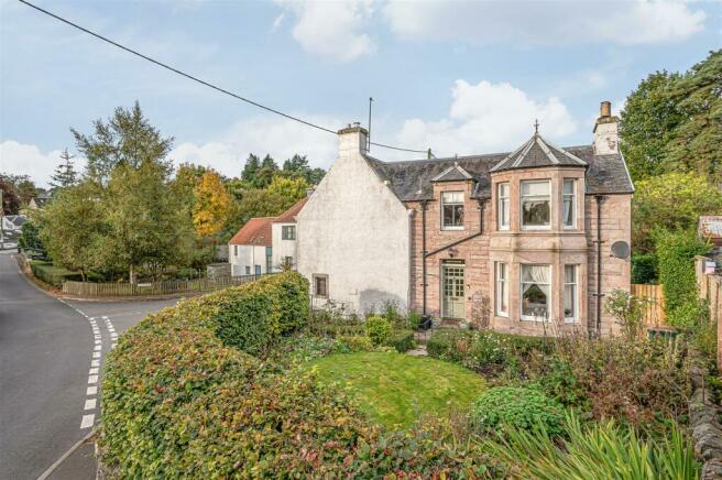 Hayfield Road, Glenfarg