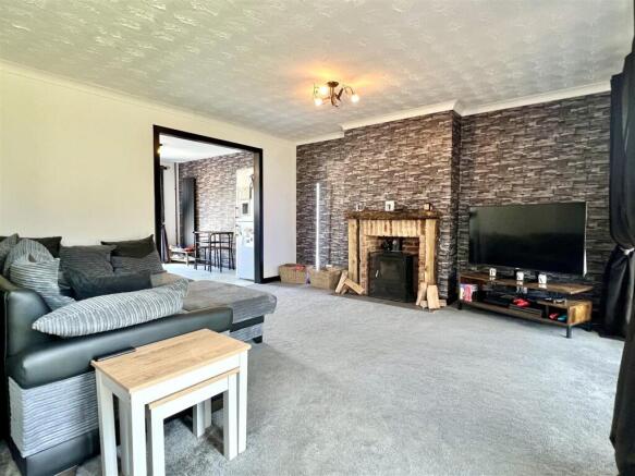 Katrine Drive, Crossford
