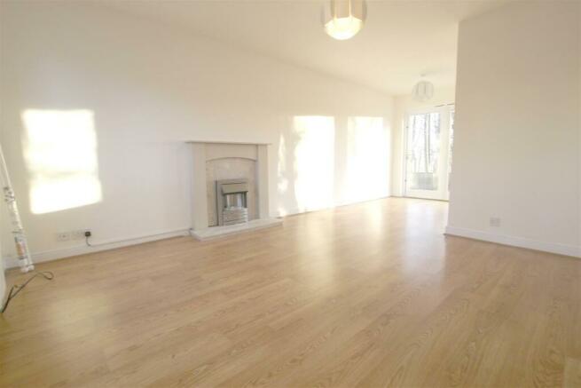 Living Room/ Dining Area