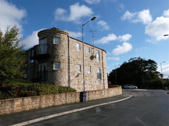 Agincourt Drive