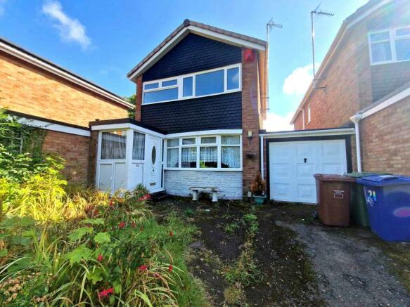 March Banks, Rugeley- 3 Bedroom link detached hou