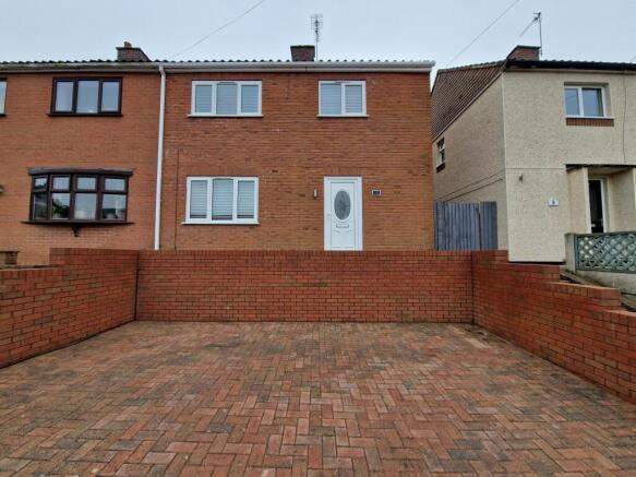 Heath Road, Rugeley- 3 bedroom semi detached hous