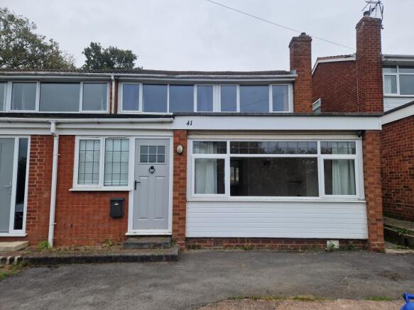 41 Bower Lane - 3 Bedroom Semi Detached House to
