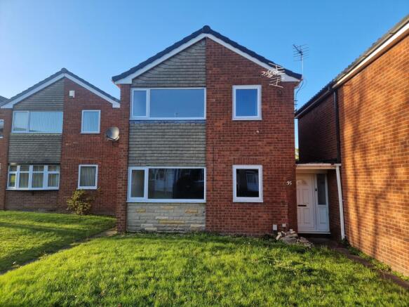 Three bedroom Link Detached House to Let - Fernwo