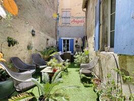 Photo of Haussmanien Apartment, with large terrace, Aude, Languedoc Roussillon