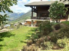 Photo of 6 Bedroomed Chalet in a Quiet Area of Chatel Village