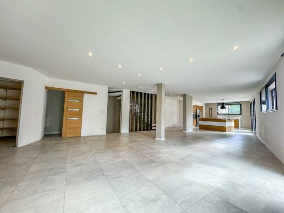 4 bedroom town house for sale in Contemporary Townhouse with Rooftop ...