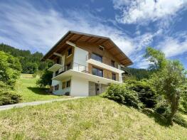 Photo of Stunning 5 Bedroomed Chalet in La Chapelle-d'Abondance