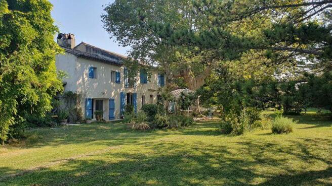 Farmhouse & garden