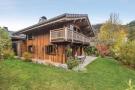 4 bed Chalet in Lovely Wooden Chalet...
