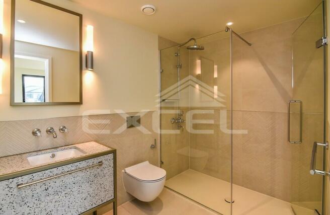 EN-SUITE SHOWER 