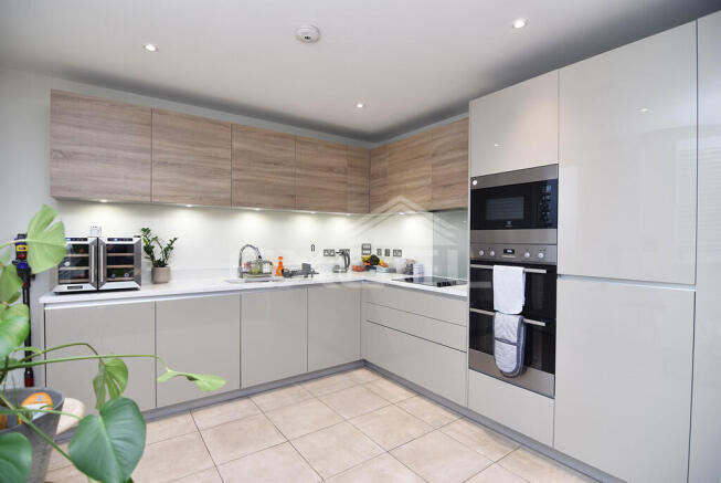 KITCHEN 1 (2)