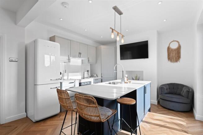 42 Ringwood Road-12.jpg