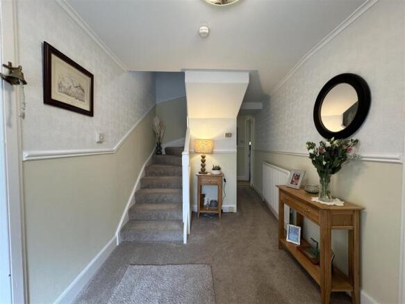HALLWAY 1.JPG