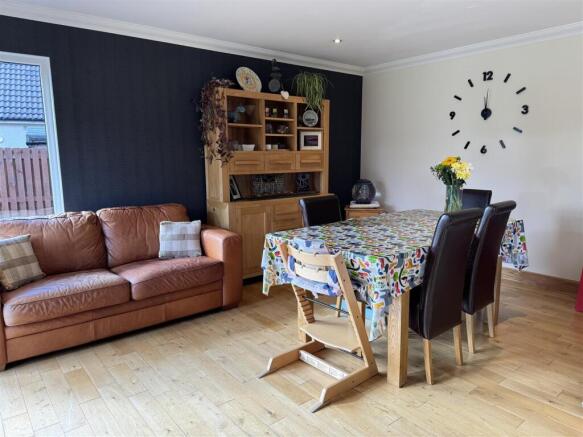 DINING AREA.JPG