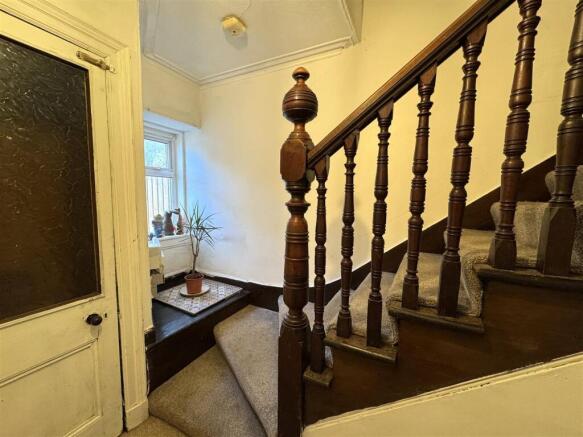 HALLWAY.JPG