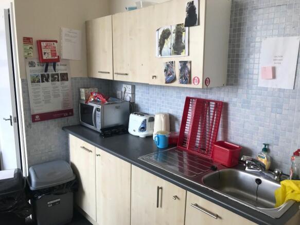 Shop For Sale In 32 Clarkston Road Glasgow G44 4eh G44