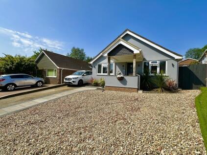 Hawkswood Avenue, Frimley