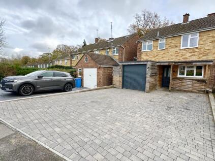 Tudor Drive, Yateley