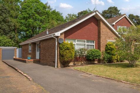 Alphington Avenue, Frimley, Camberley