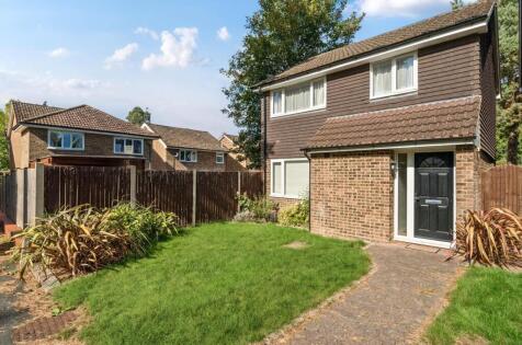 Keswick Close, Camberley