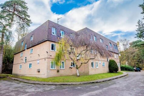 Woodlands Court, Owlsmoor, Sandhurst
