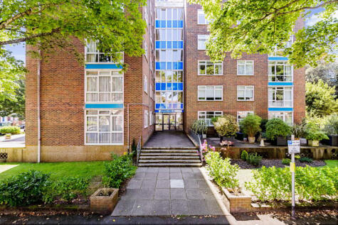 Earls Avenue, Folkestone, CT20