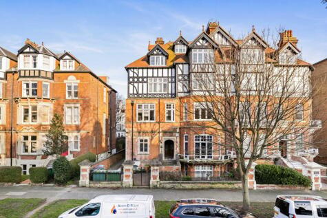 Earls Avenue, Folkestone, Folkestone, CT20