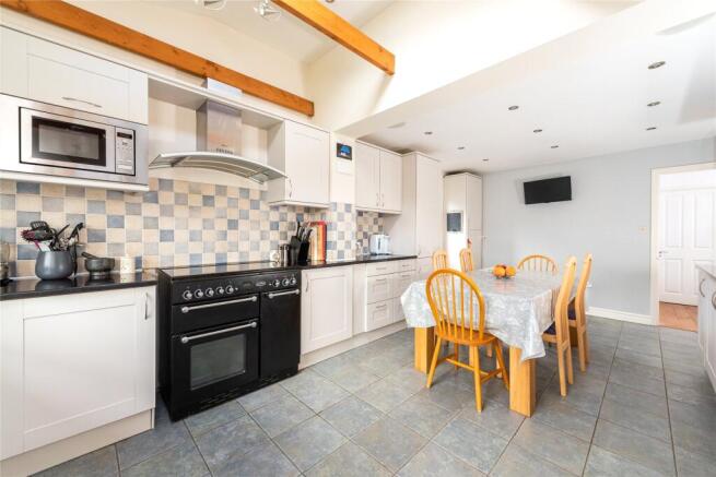 Kitchen/Breakfast Rm