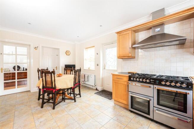 Kitchen/Breakfast Rm