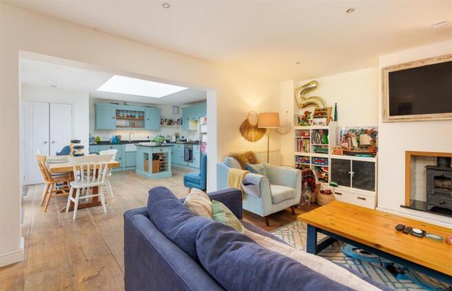 Sitting Room/Kitchen