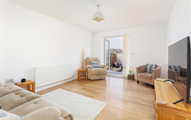 Sitting Room 1-1